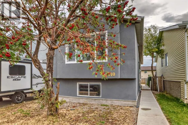 110 Falmere Way NE, Calgary, Alberta T3J2Y4