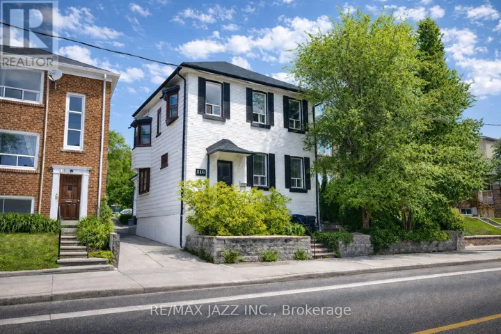 118 EASTWOOD ROAD, Toronto (Woodbine Corridor), Ontario M4L2C9