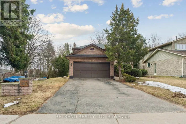262 ATHABASCA STREET, Oshawa (Donevan), Ontario L1H8E4