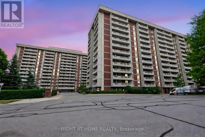 211 - 60 INVERLOCHY BOULEVARD, Markham (Royal Orchard), Ontario L3T4T7