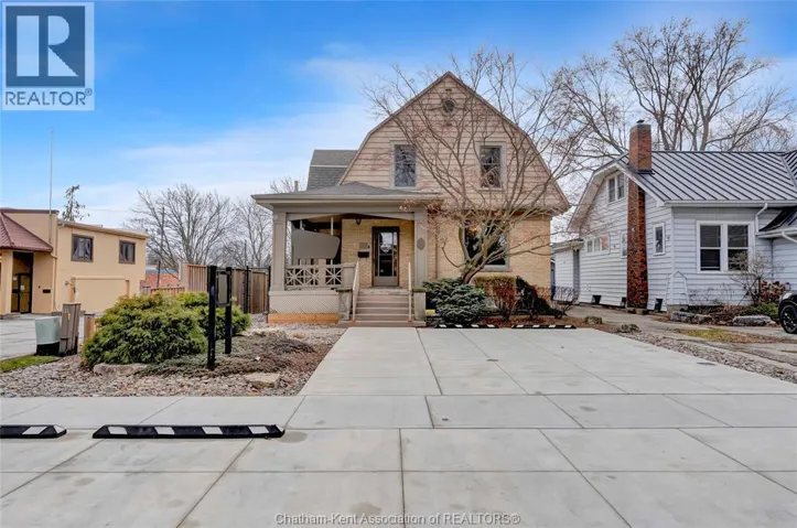 16 Victoria AVENUE, Chatham, Ontario N7L2Z6