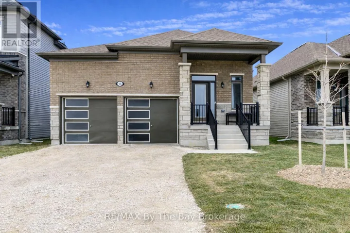 15 UNION BOULEVARD, Wasaga Beach, Ontario L9Z0M6
