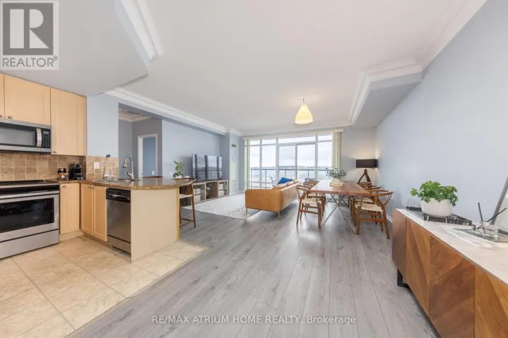 714 - 11121 YONGE STREET, Richmond Hill (Devonsleigh), Ontario L4C0S7