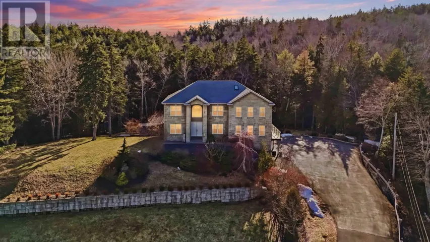 61 Colins Road, Bedford, Nova Scotia B4B1S8