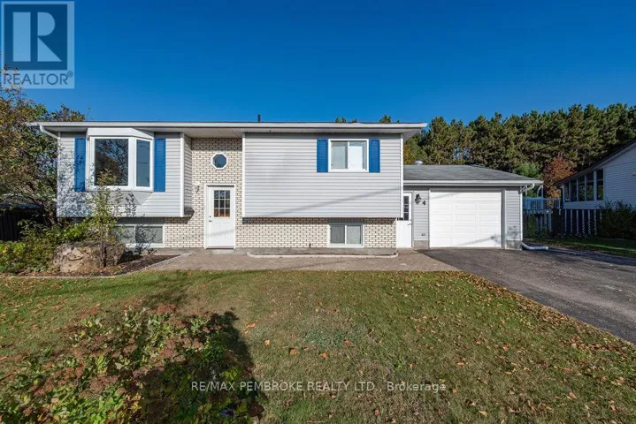 4 DUTCH DRIVE, Petawawa, Ontario K8H3M2