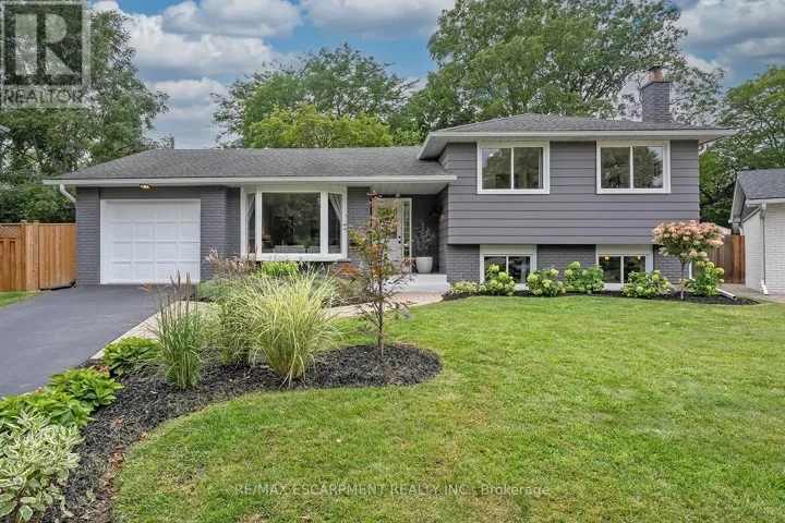 406 OAKWOOD DRIVE, Burlington (Roseland), Ontario L7N1X2