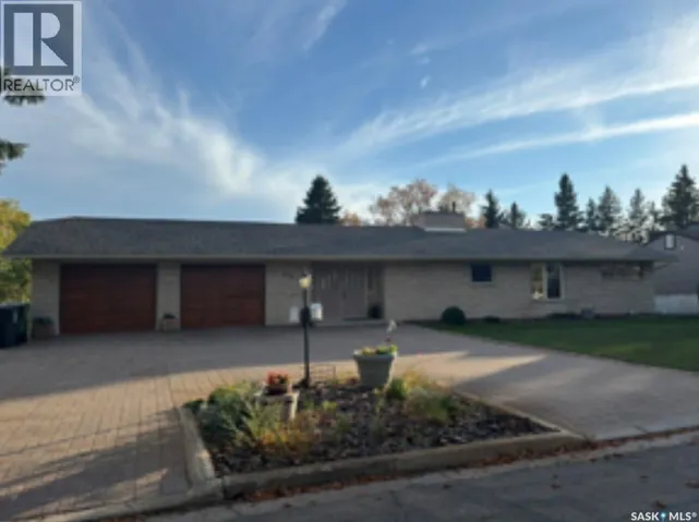 110 Logan CRESCENT E, Yorkton, Saskatchewan S3N0V9