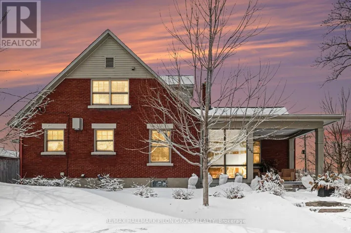 446 HIGHLAND AVENUE, Ottawa, Ontario K2A2J6