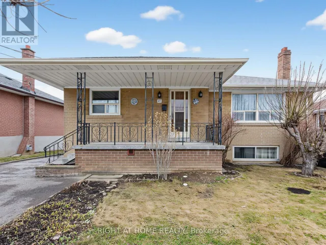 47 GRACEFIELD AVENUE, Toronto (Maple Leaf), Ontario M6L1L2