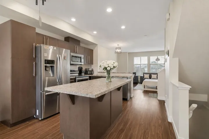 7 18211 70 AVENUE, Surrey, British Columbia V3S8K9