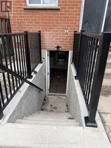 LOWER - 276 BELMORAL AVENUE N, Hamilton (Crown Point), Ontario L8L7S4