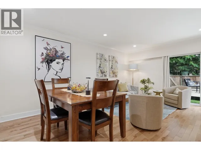 2329 MOUNTAIN HIGHWAY, North Vancouver, British Columbia V7J2N2