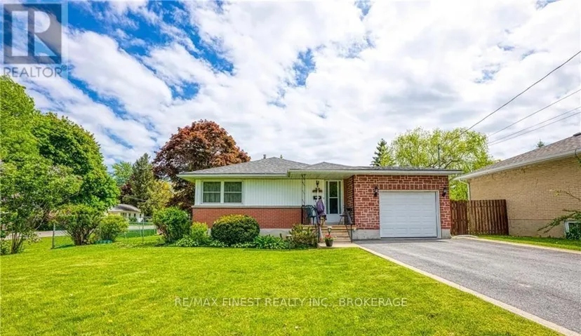 39 LENNOX STREET, Kingston (City SouthWest), Ontario K7M4S3