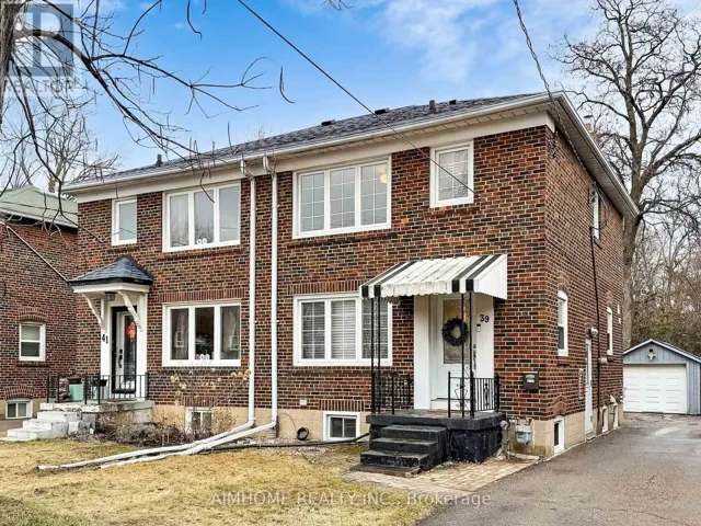 39 BRENTCLIFFE ROAD, Toronto (Leaside), Ontario M4G3Y4