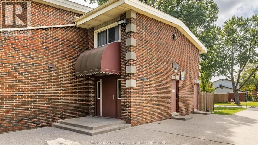 1730 COLUMBIA COURT Unit# 105, Windsor, Ontario N9E1B1