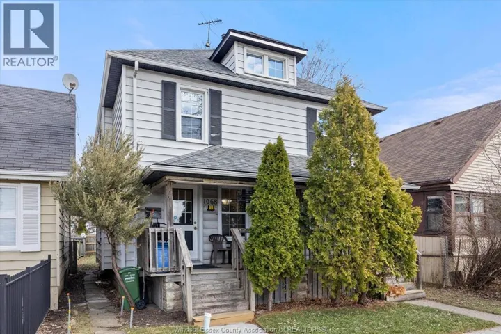 1068 ST. LUKE, Windsor, Ontario N8Y3M8
