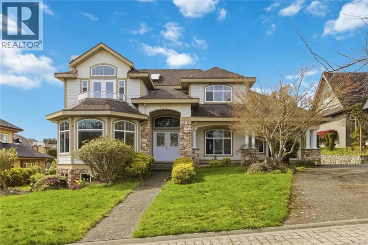 4543 Gordon Point Dr, Saanich, British Columbia V8N6L2