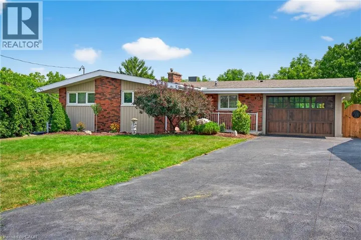 90 MOUNTAIN Avenue N, Stoney Creek, Ontario L8G3P7