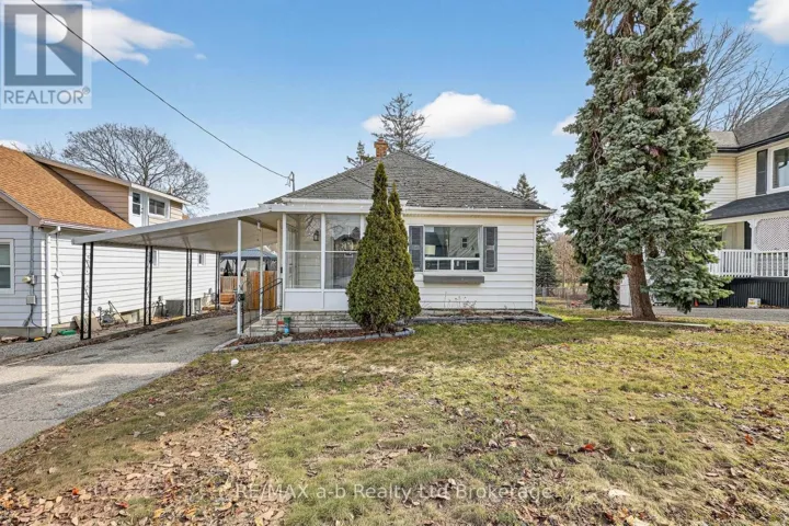 27 FYFE AVENUE, Woodstock (Woodstock - South), Ontario N4S3S5