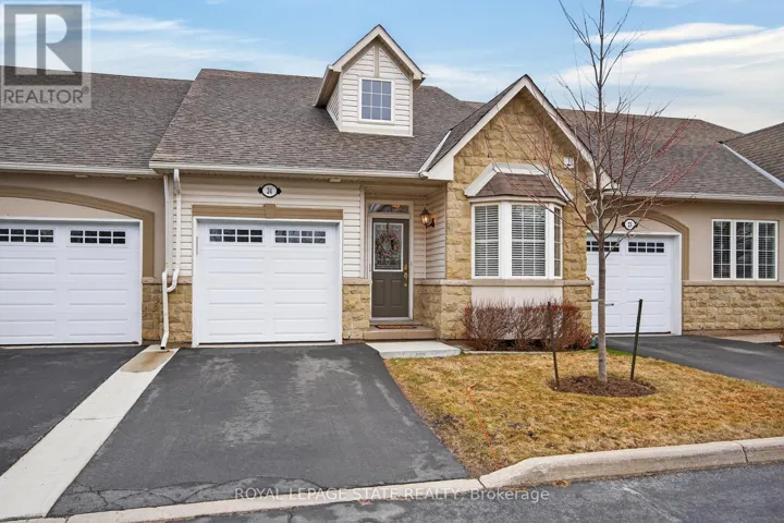 24 - 212 STONEHENGE DRIVE, Hamilton (Meadowlands), Ontario L9K1N5