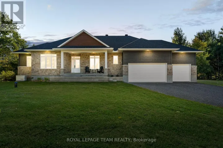 143 RAYMOND LUHTA CRESCENT, McNab/Braeside, Ontario K7S3G8