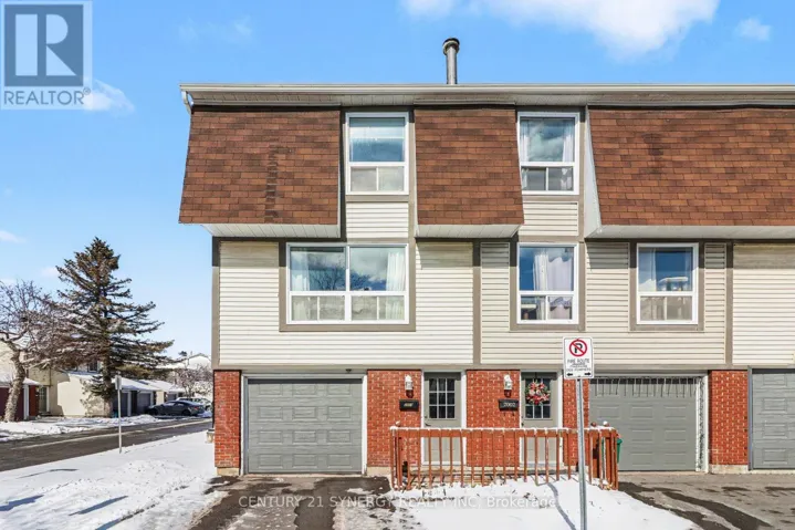 2004 GREENWAY PARK LANE, Ottawa, Ontario K1B5A8