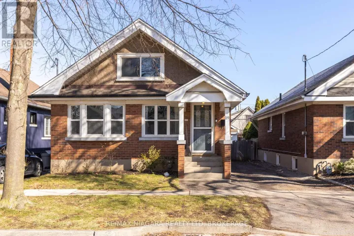 19 LINDEN STREET, St. Catharines (Downtown), Ontario L2R1H4