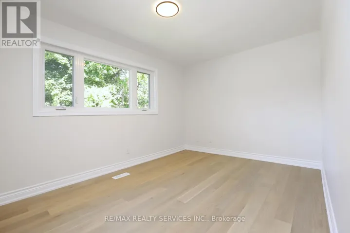 8570 HWY 12, Oro-Medonte, Ontario L3V0K1