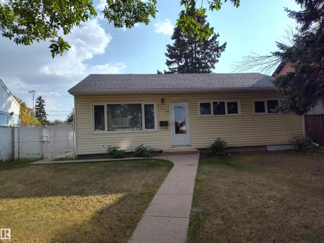 16165 109 AV NW NW, Edmonton, Alberta T5P4E5