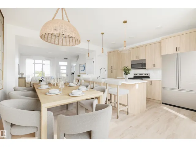 2638 62 ST SW, Edmonton, Alberta T6X0K4