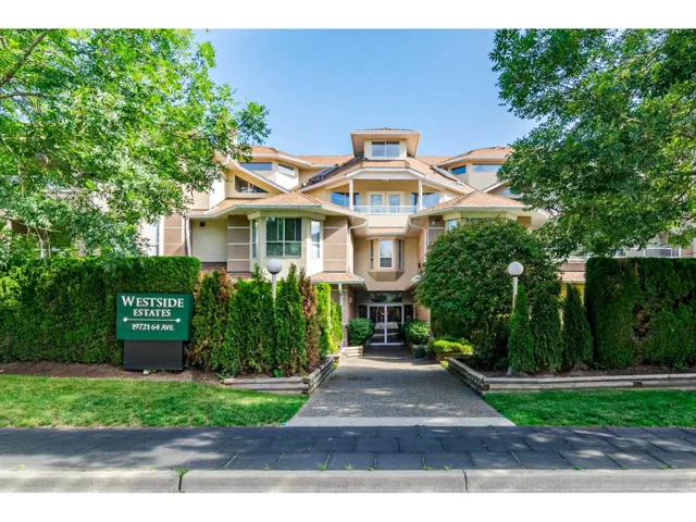 305 19721 64 AVENUE, Langley, British Columbia V2Y1L1