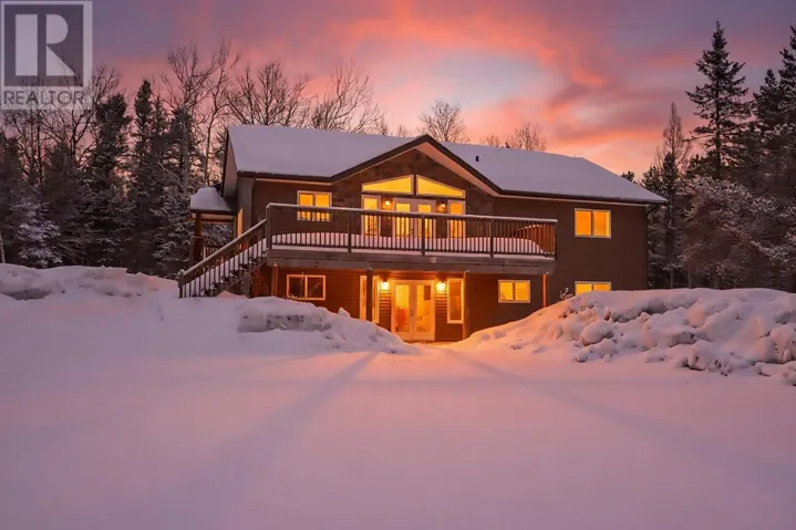 2040 Gus Wuori RD, Thunder Bay, Ontario P7G2S1