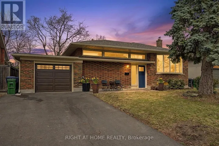 60 LIONEL HEIGHTS CRESCENT, Toronto (Parkwoods-Donalda), Ontario M3A1M1
