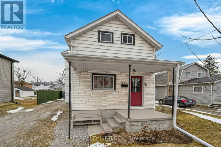 709 ORPINGTON ROAD, Peterborough (Otonabee Ward 1), Ontario K9J4A5