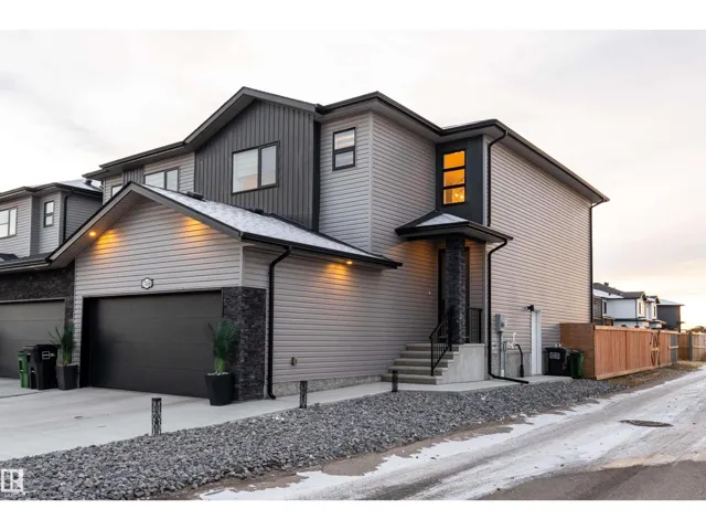 17450 80 ST NW, Edmonton, Alberta T5Z0R7