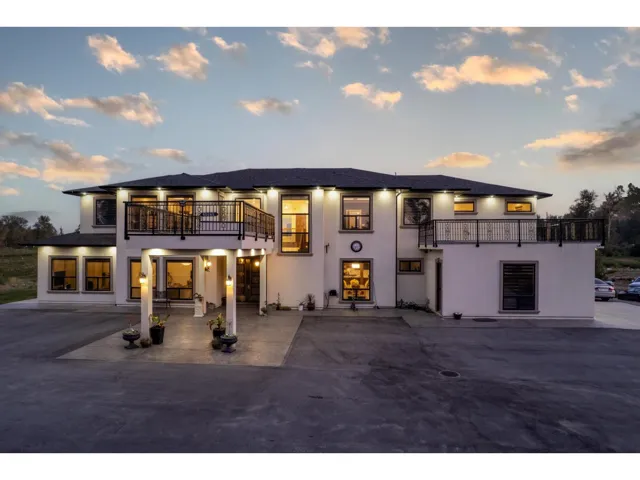 26070 36 AVENUE, Langley, British Columbia V4W2A7