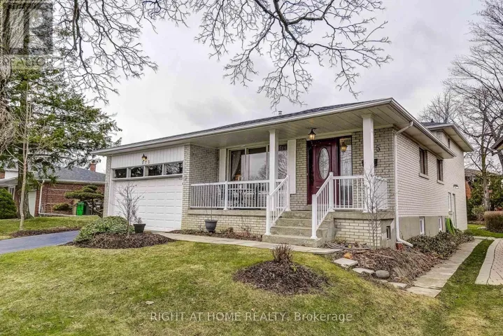575 EVERSLEY DRIVE, Mississauga (Mississauga Valleys), Ontario L5A2E1