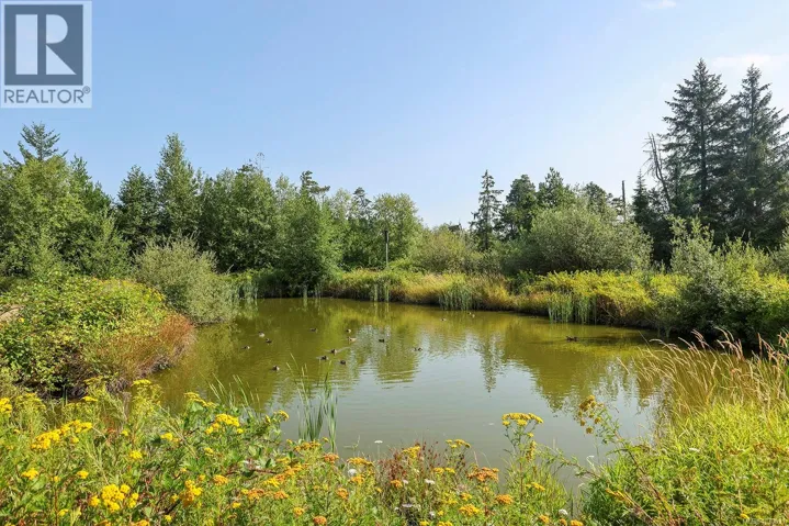 38 700 Lancaster Way, Comox, British Columbia V9M0B6