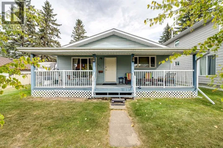 5005 43 Street E, Sylvan Lake, Alberta T4S1C1