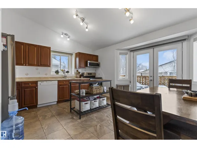 3728 48B AV, Drayton Valley, Alberta T7A1T3