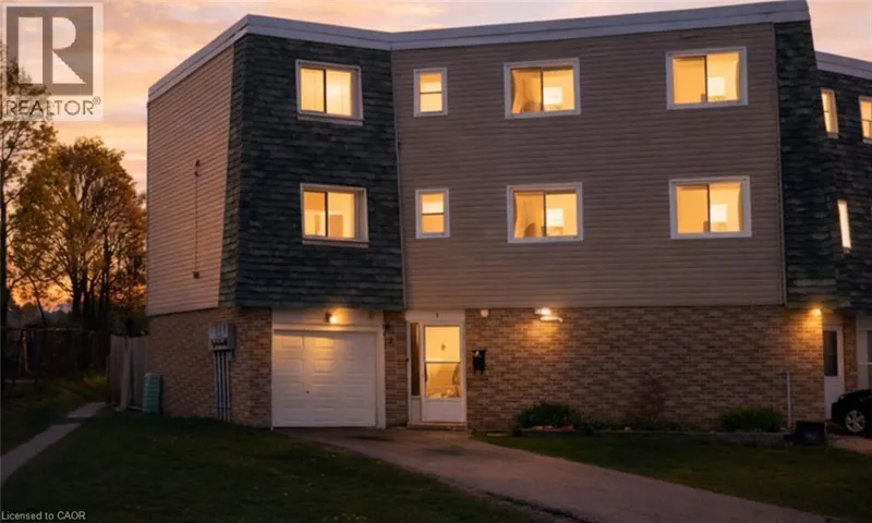 60 ELMSDALE Drive Unit# 1, Kitchener, Ontario N2E2G4