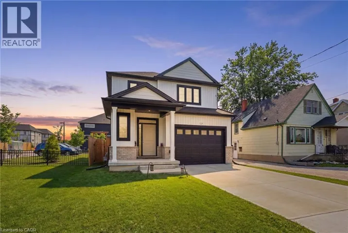 121 MOFFATT Street, St. Catharines, Ontario L2P2L8