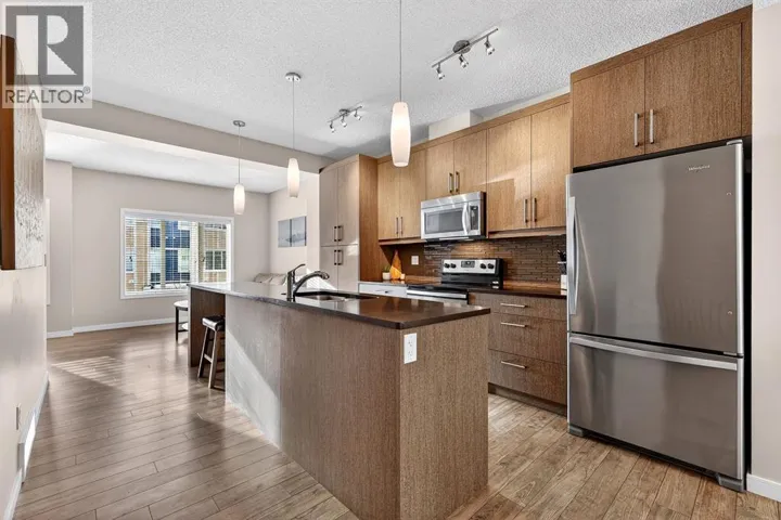 330 Marquis Lane SE, Calgary, Alberta T3M2G6
