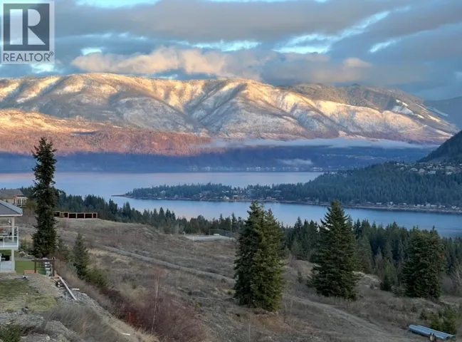 2518 Highlands Drive, Blind Bay, British Columbia V0E1H0