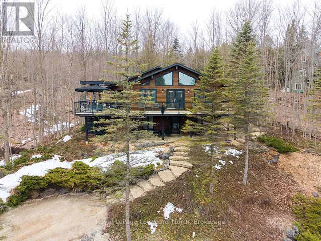 112 AMIK COURT, Grey Highlands, Ontario N0C1G0