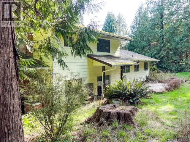 2217 BLACK POINT ROAD, Powell River, British Columbia None
