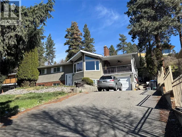 663 Clifton Avenue, Kelowna, British Columbia V1V1A7