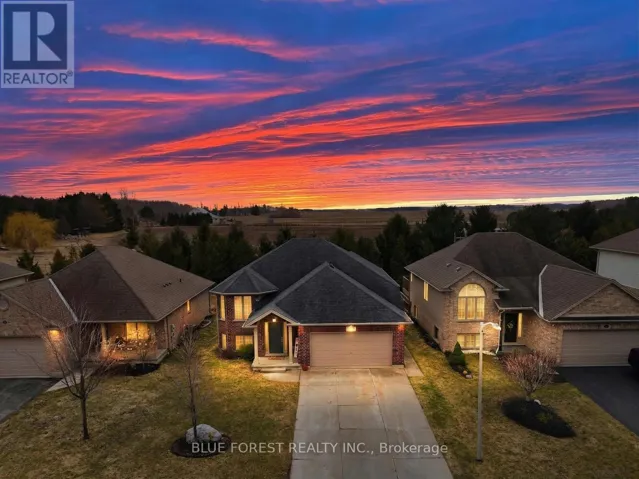 123 WATSON STREET, Lucan Biddulph (Lucan), Ontario N0M2J0