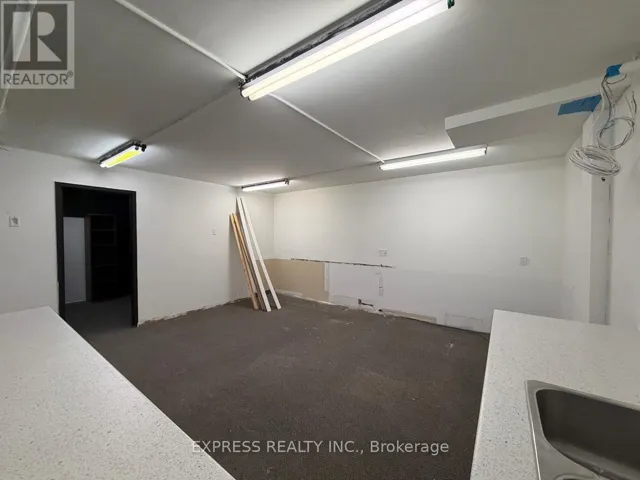 BSMT - 8300 YONGE STREET, Vaughan (Uplands), Ontario L4J7R3