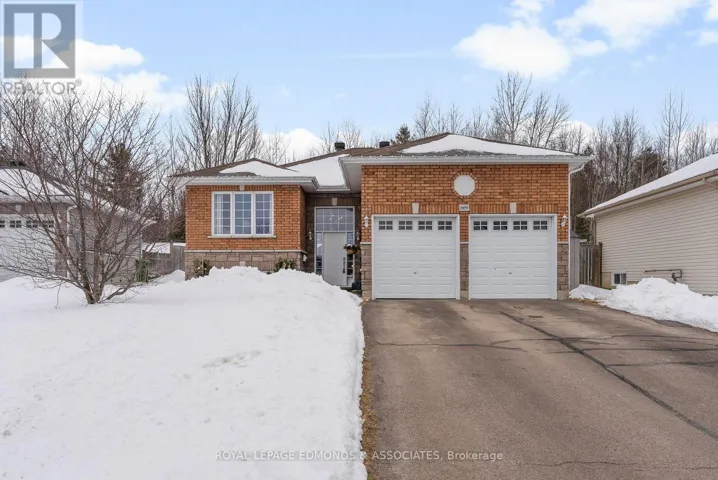 669 FAIRVIEW AVENUE S, Laurentian Valley, Ontario K8A8N4